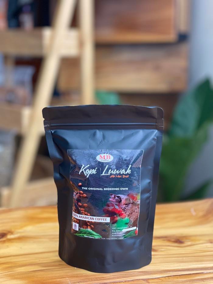 250g Pouch on Artisanal Wooden Table